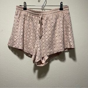 XXI Blush Eyelet Shorts | M